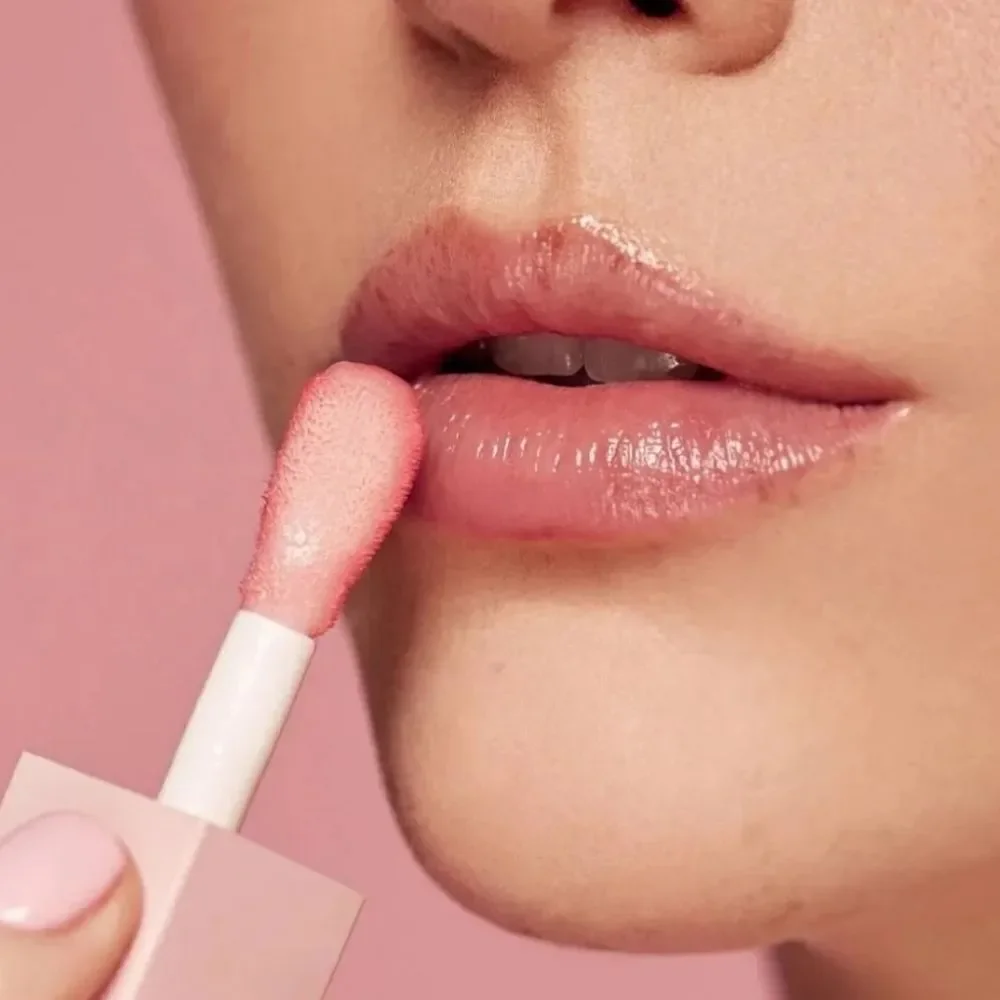 Eloise Beauty Lip Oil in 